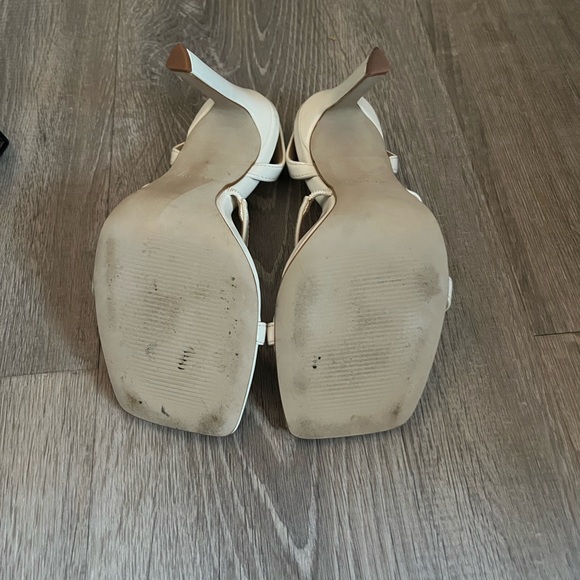 white steve madden heels - Picture 2 of 2